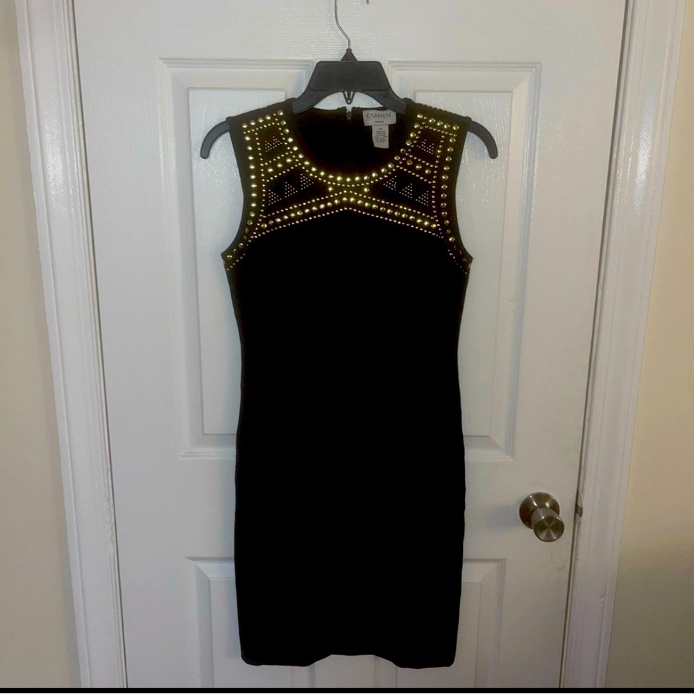 Carmen Marc Valvo Women’s Sheath Dress